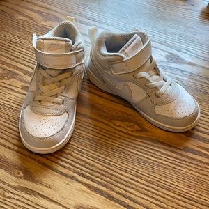 Toddler Nikes 9C
